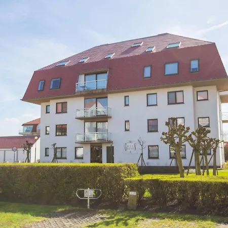 Cozy With Terrace Apartamento