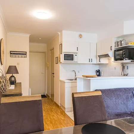 Cozy With Terrace Apartamento *